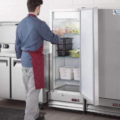 Avantco A-12R-HC 25" Solid Door Reach-In Refrigerator