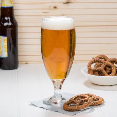 Libbey Embassy 16 oz. Stemmed Pilsner Glass