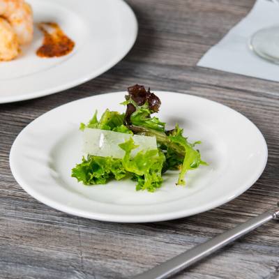 Libbey Slenda 6 3/4" Round Royal Rideau White Wide Rim Footed Porcelain Plate
