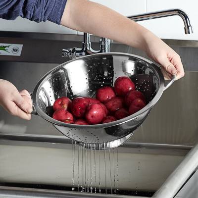 Vollrath 47969 8 Qt. Stainless Steel Colander with Base & Handles