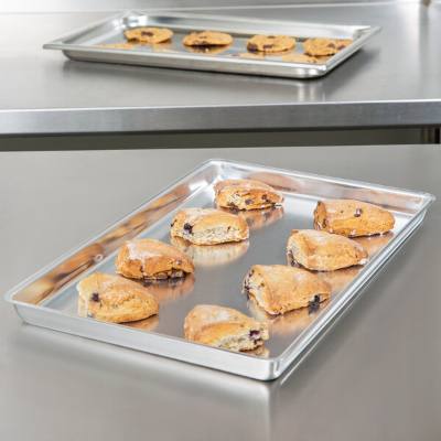 Vollrath 68100 Wear-Ever 18 Gauge 10.5" x 15.5" Open Bead Aluminum Party Pan